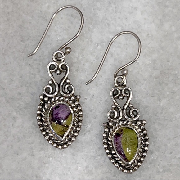 Tasmanian Stichtite Sterling Silver Drop Earring - Picture 5 of 10